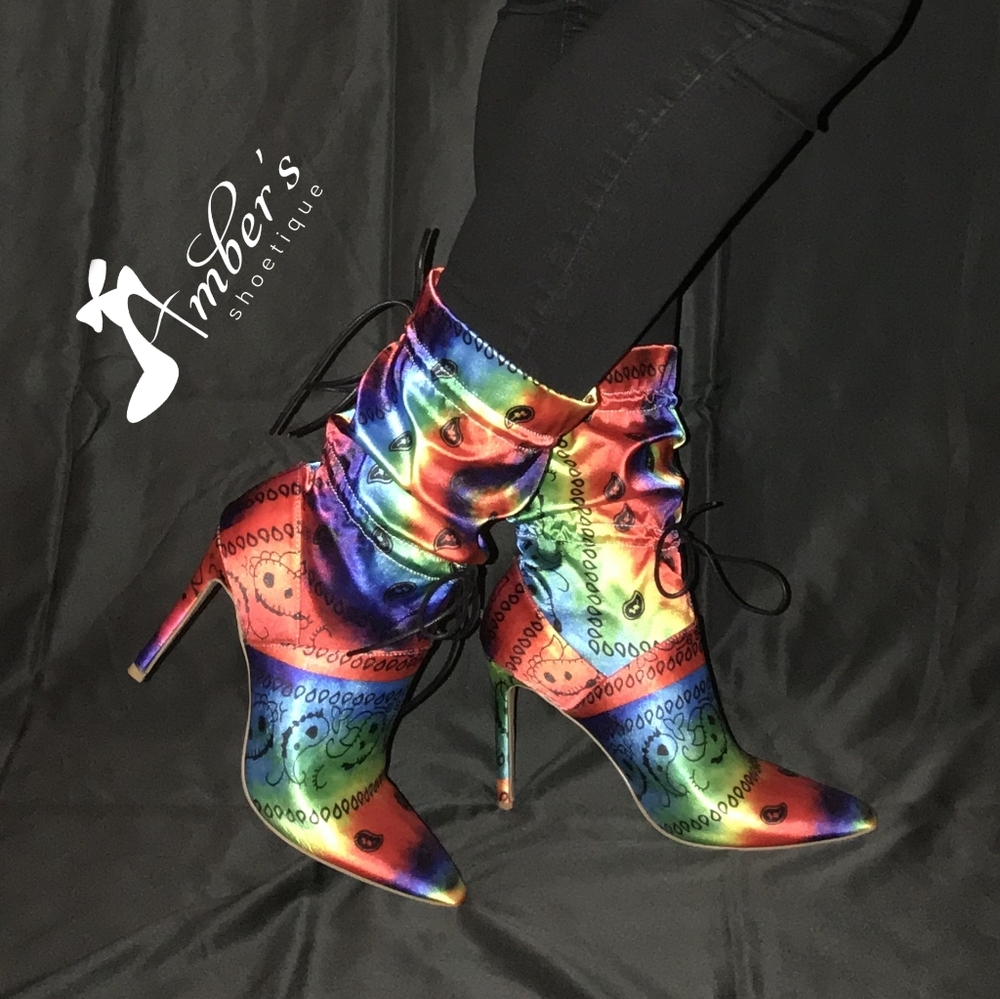 Boots - Picture 2 of 4